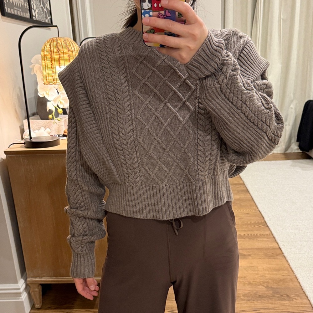 Aritzia Babaton Cable Knit Brown Sweater